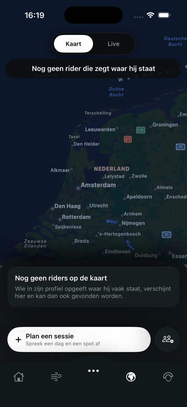 De kaart van Nederland met de riders erop. Vandaag staat er nog niemand: de app zegt dat er nog geen rider is die zegt waar hij staat.
